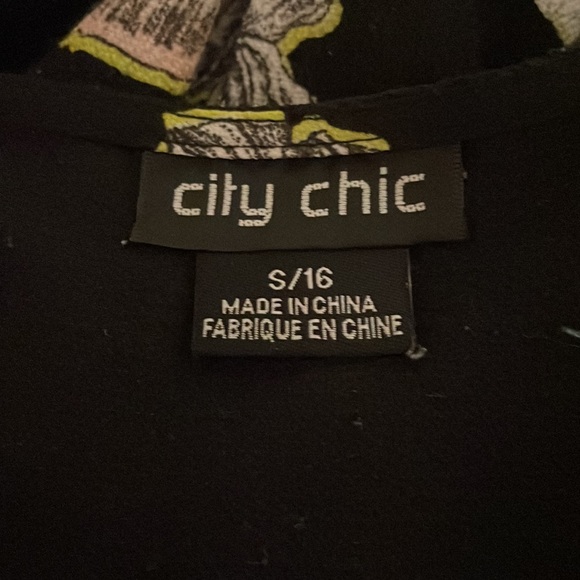 Floral Top - Picture 5 of 6